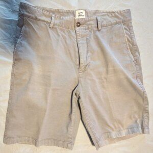 Flint and Tinder 365 Chino Gray Men's Casual Short Size 33"/9" Flat Front